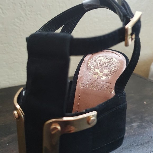 Vince Camuto Black and Gold Strappy Sandals - Picture 10 of 10